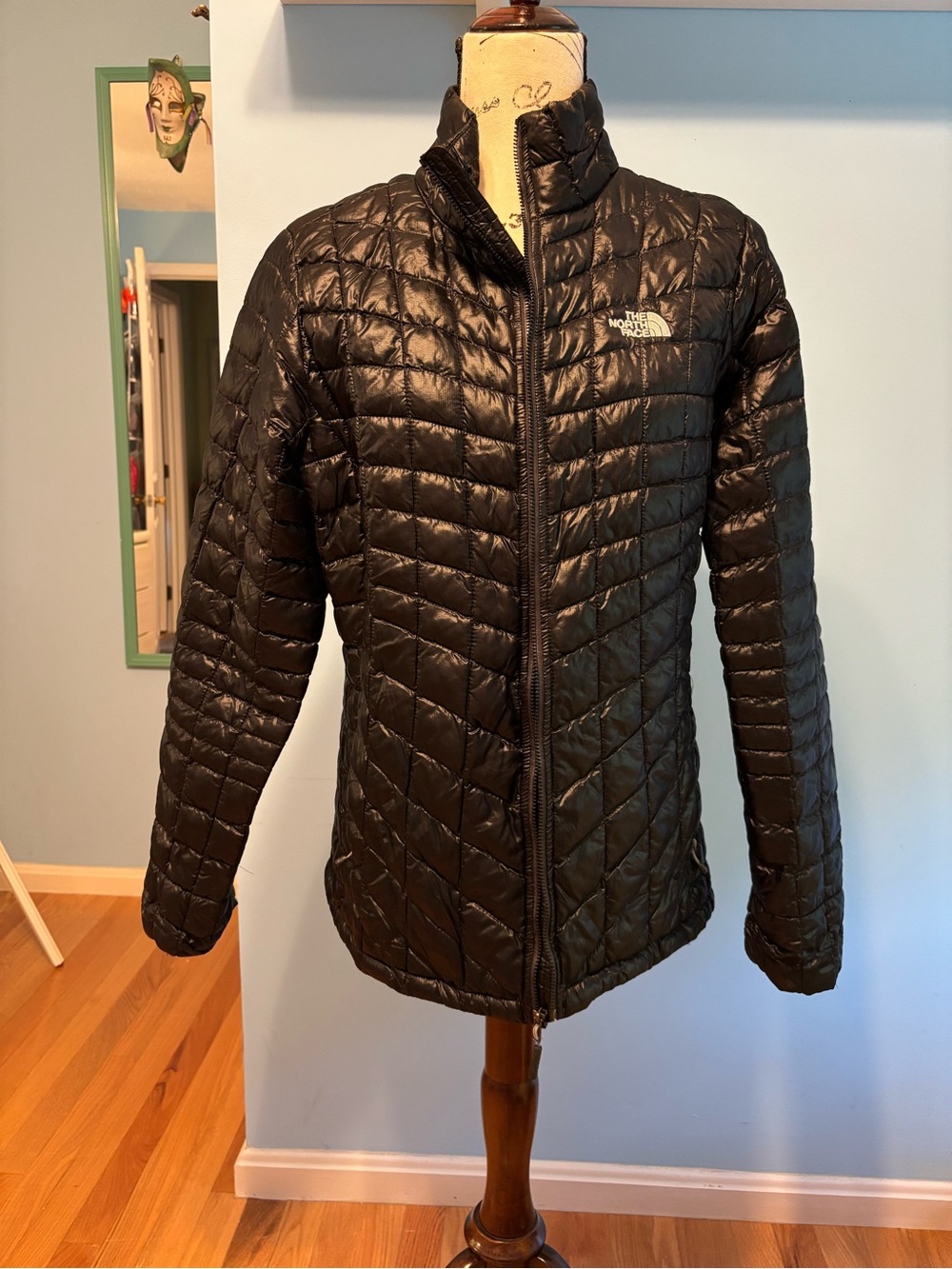 The North Face Black Packable Quilted Jacket - Picture 2 of 6